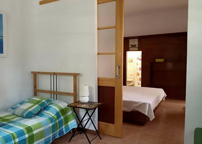 شقة Apartamento-bungalow Con Jardin Y Garaje